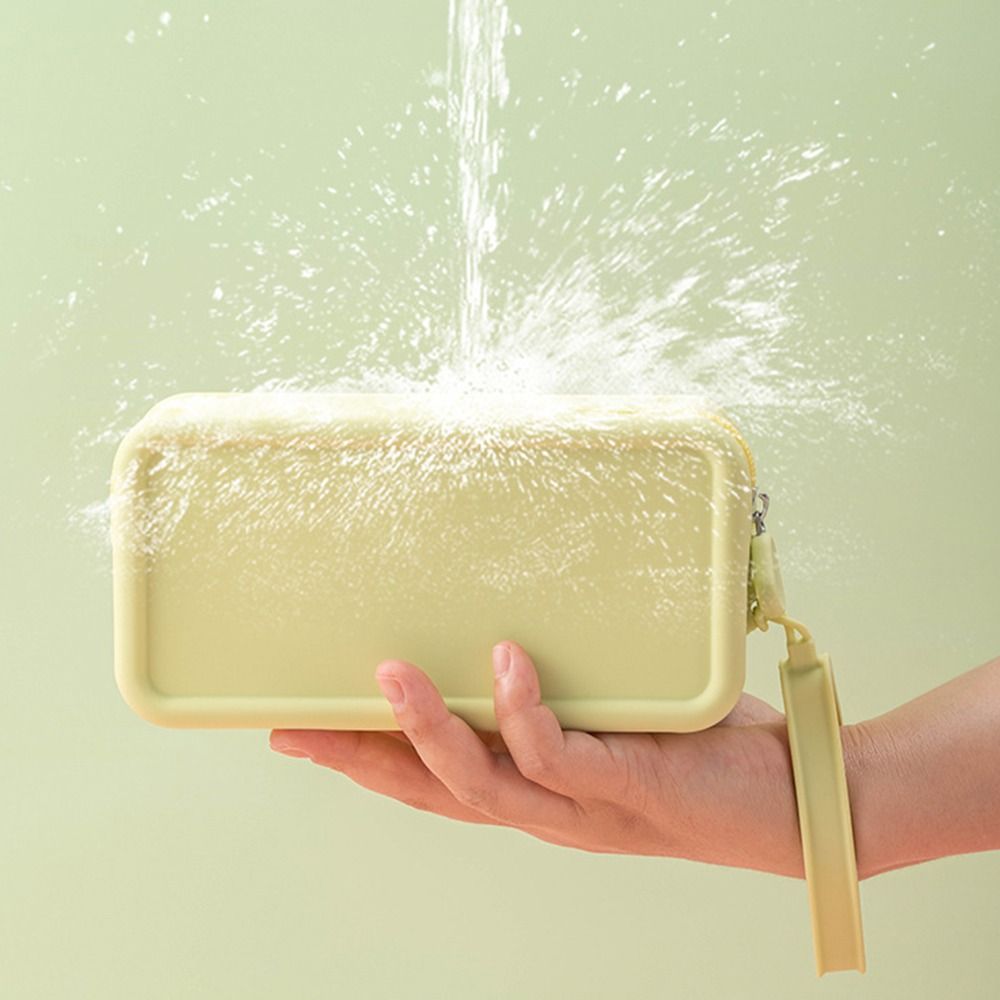 携帯用シリコン製コインパース 防水大容量トラベルポーチ 無地 - Earphones のレビューと価格