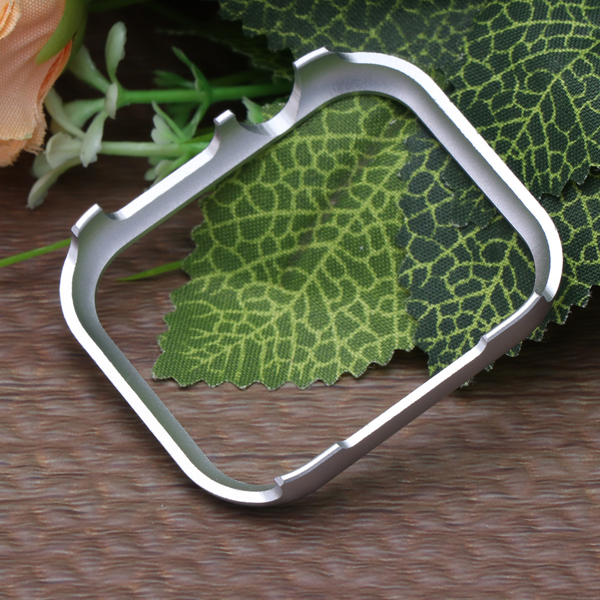 44mmのアルミニウム合金製時計フレーム保護ケース。金属製の - Metal Bumper Aluminum Frame Case のレビューと価格